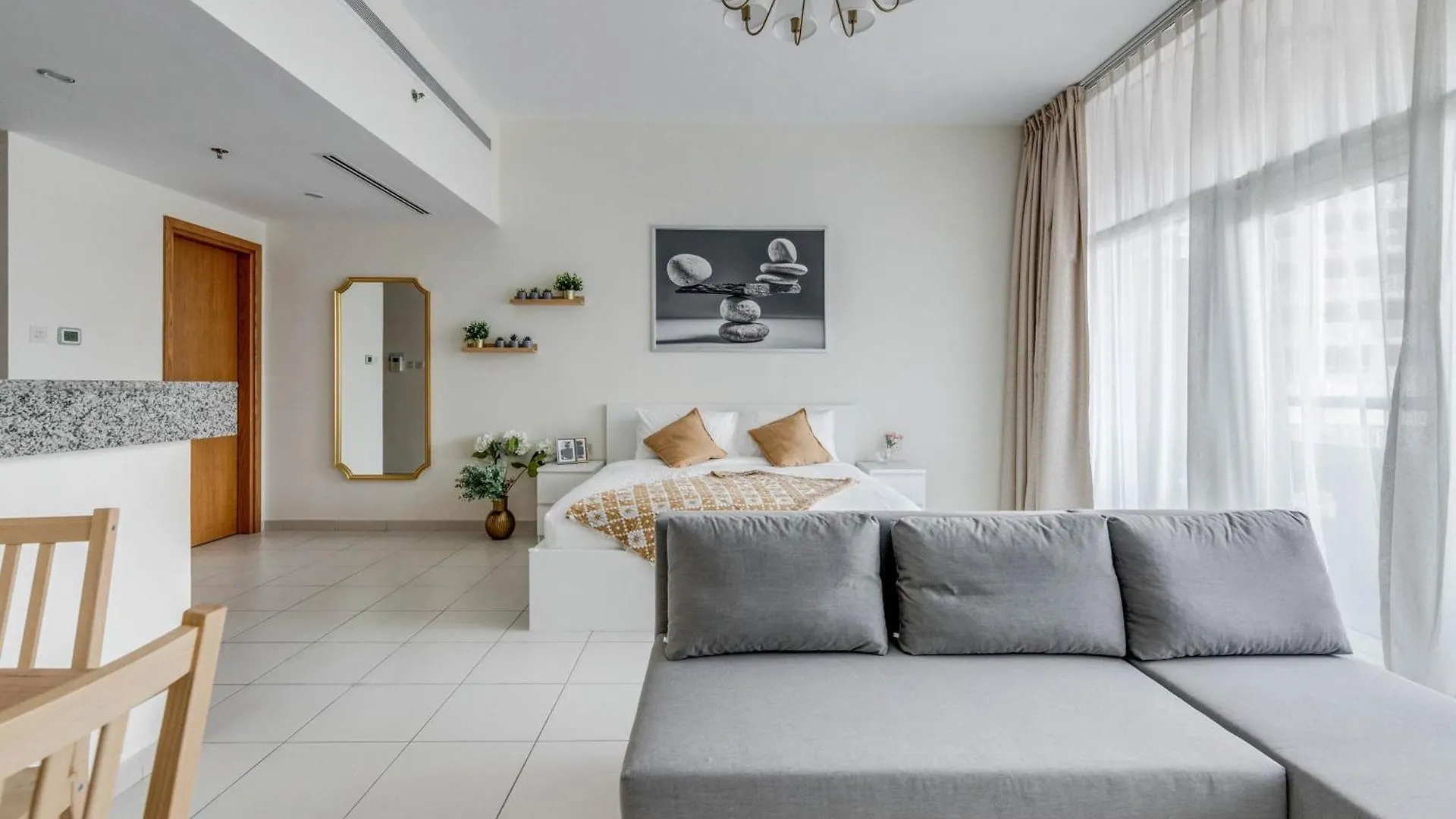 Knokey Bay Square Apartment Dubai