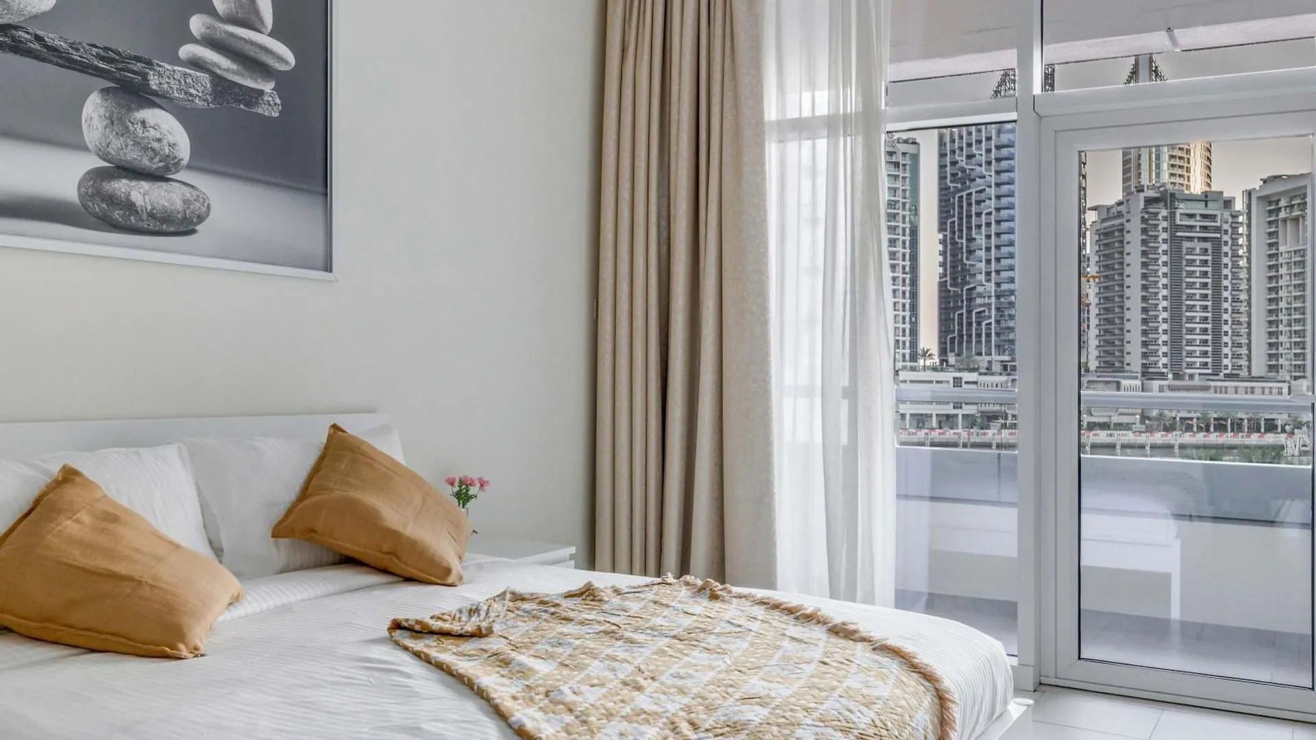 Knokey Bay Square Apartment Dubai